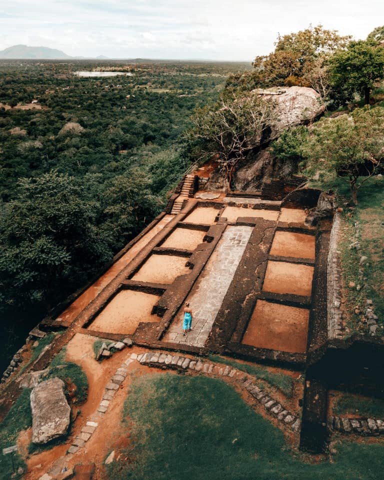 قصة خيانة الملك كاشيبا و قلعة السماء في سريلانكا 6