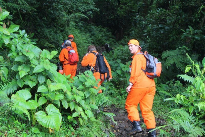 لغز أختفاء فتاتين هولندا في غابات ببنما 11